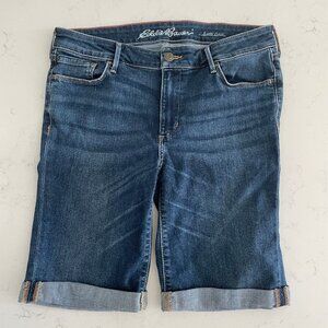 Eddie Bauer Slightly Curvy Fit 5 Pocket Med Wash Denim Jean Shorts Blue Sz 10